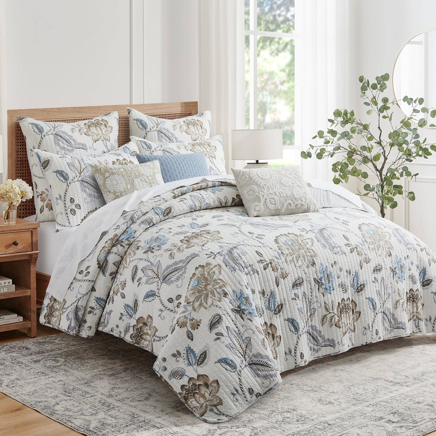 Levtex Home - Maileen Quilt Set: Neutral Blue / King/Cal King