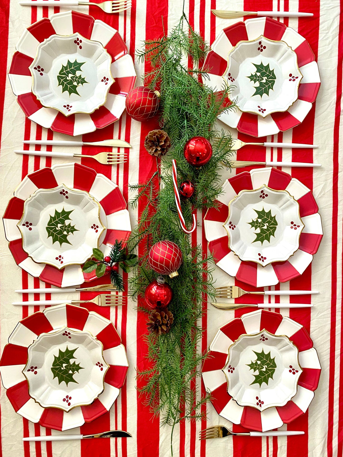 Eid Creations - 8 Noel White Dessert Plates