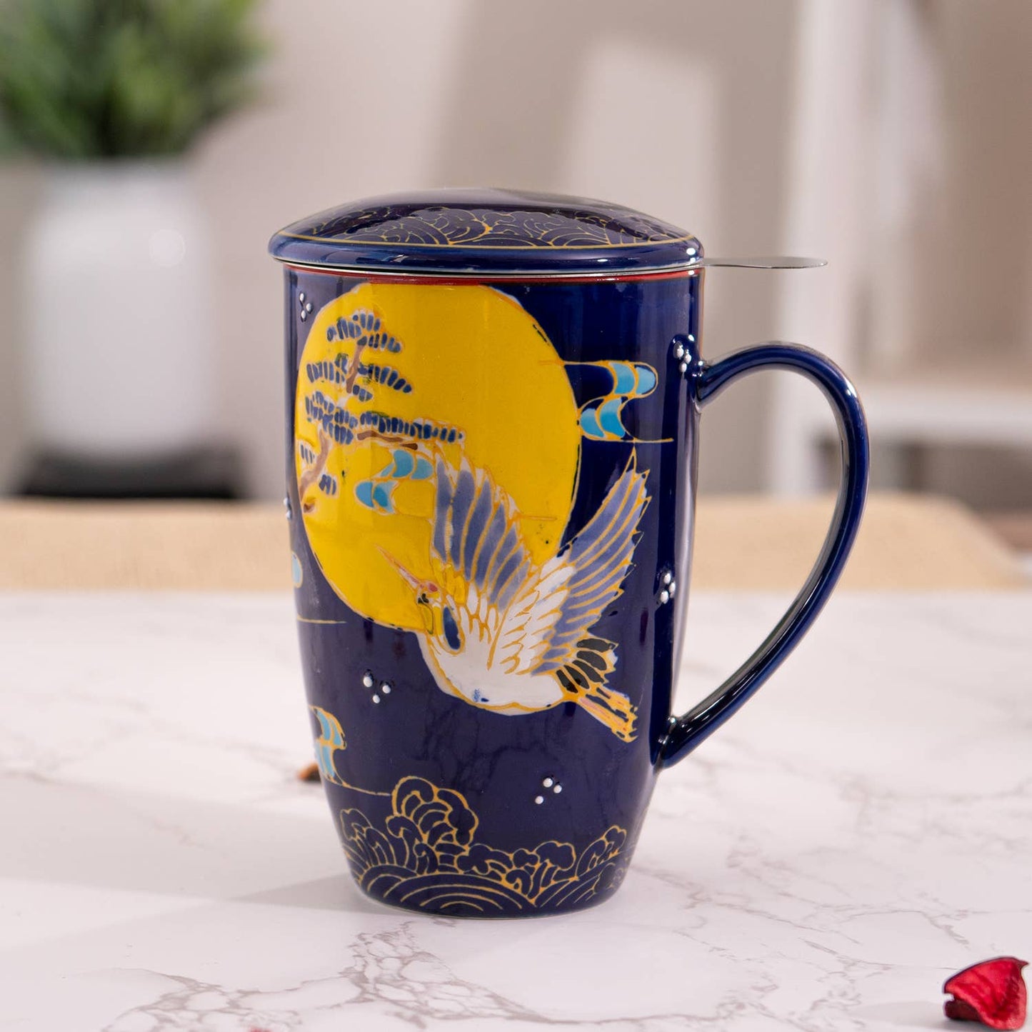 Urban Tokyo - Japanese Crane Design 15oz Tea Mugs with Lid and Infuser