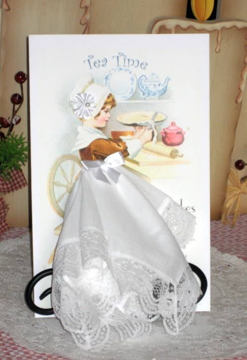 MOMENTS IN THYME - Little Lady Tea Time Keepsake Hanky Card: Clear Sleeve