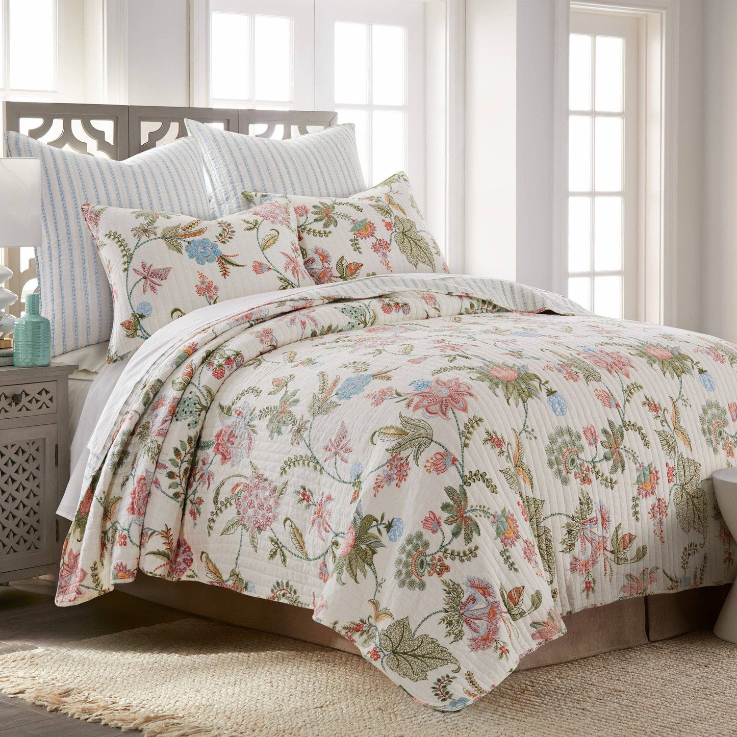 Levtex Home - Chantae Quilt Set: Multi / King