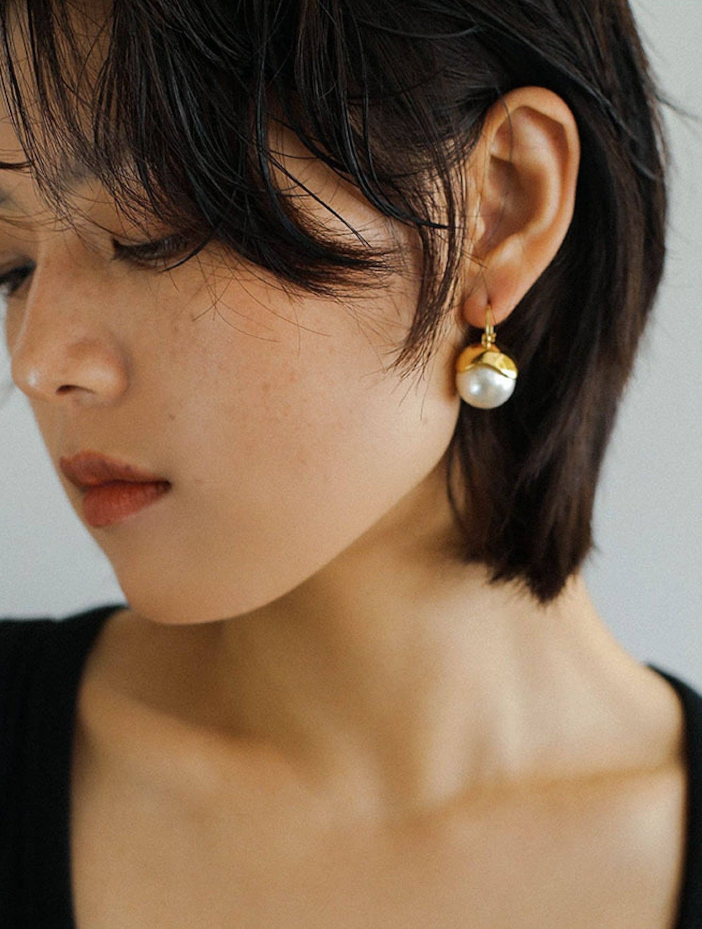 Cici’De Jewelry Amsterdam - Chic Modern Vintage Pearl Drop Earrings