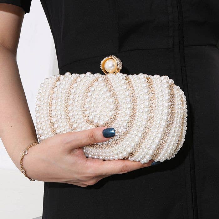 PEACH ACCESSORIES - Crystal and pearl embellished clutch bag 08244: Gold