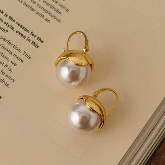Cici’De Jewelry Amsterdam - Chic Modern Vintage Pearl Drop Earrings