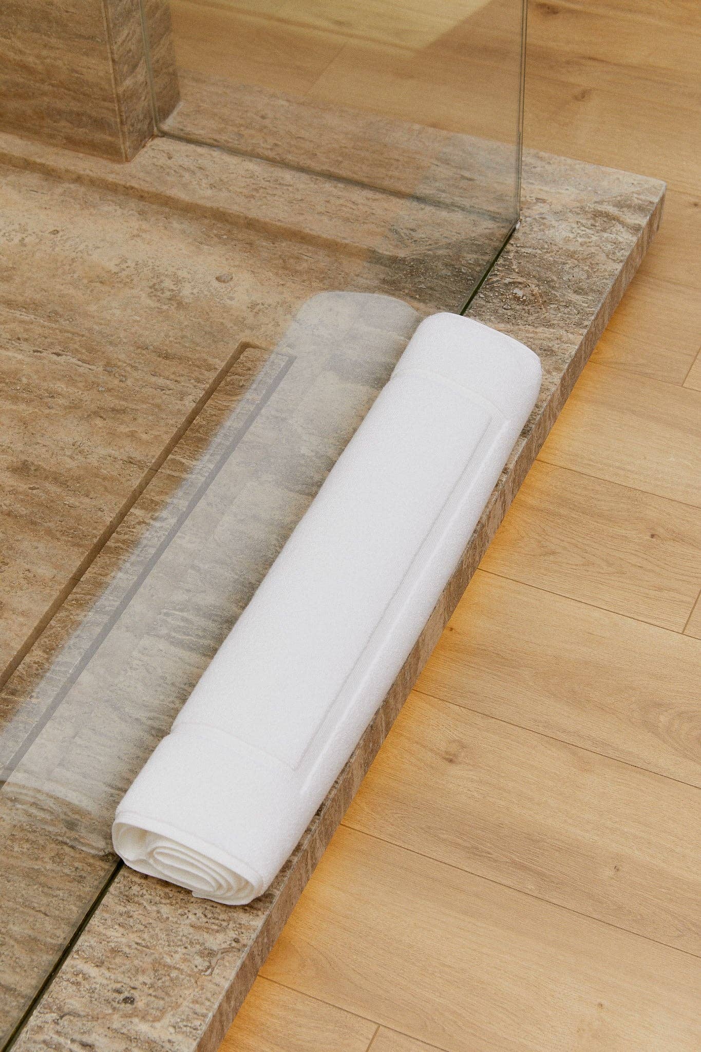 Adaste Home - Ultimate Soft Bathmat: Stone