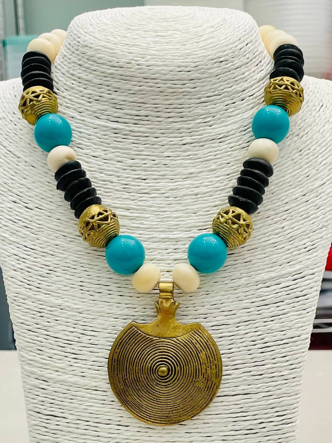 TWO FORTY TWO - FALL - Colorful Necklace (blk/turq) w/pendant (multi-7)