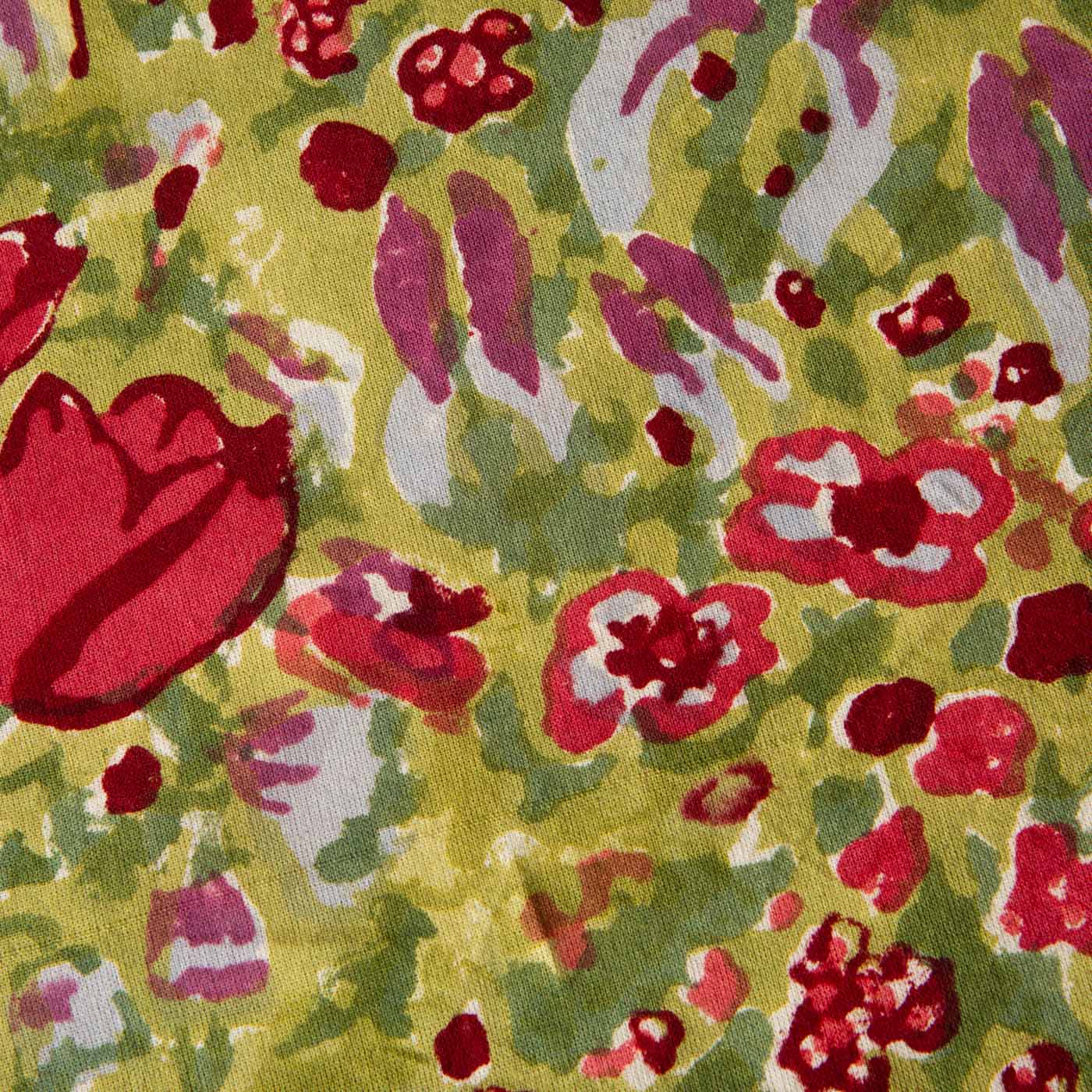 Couleur Nature - Jardin Red & Green | French Tablecloths: 70" Round