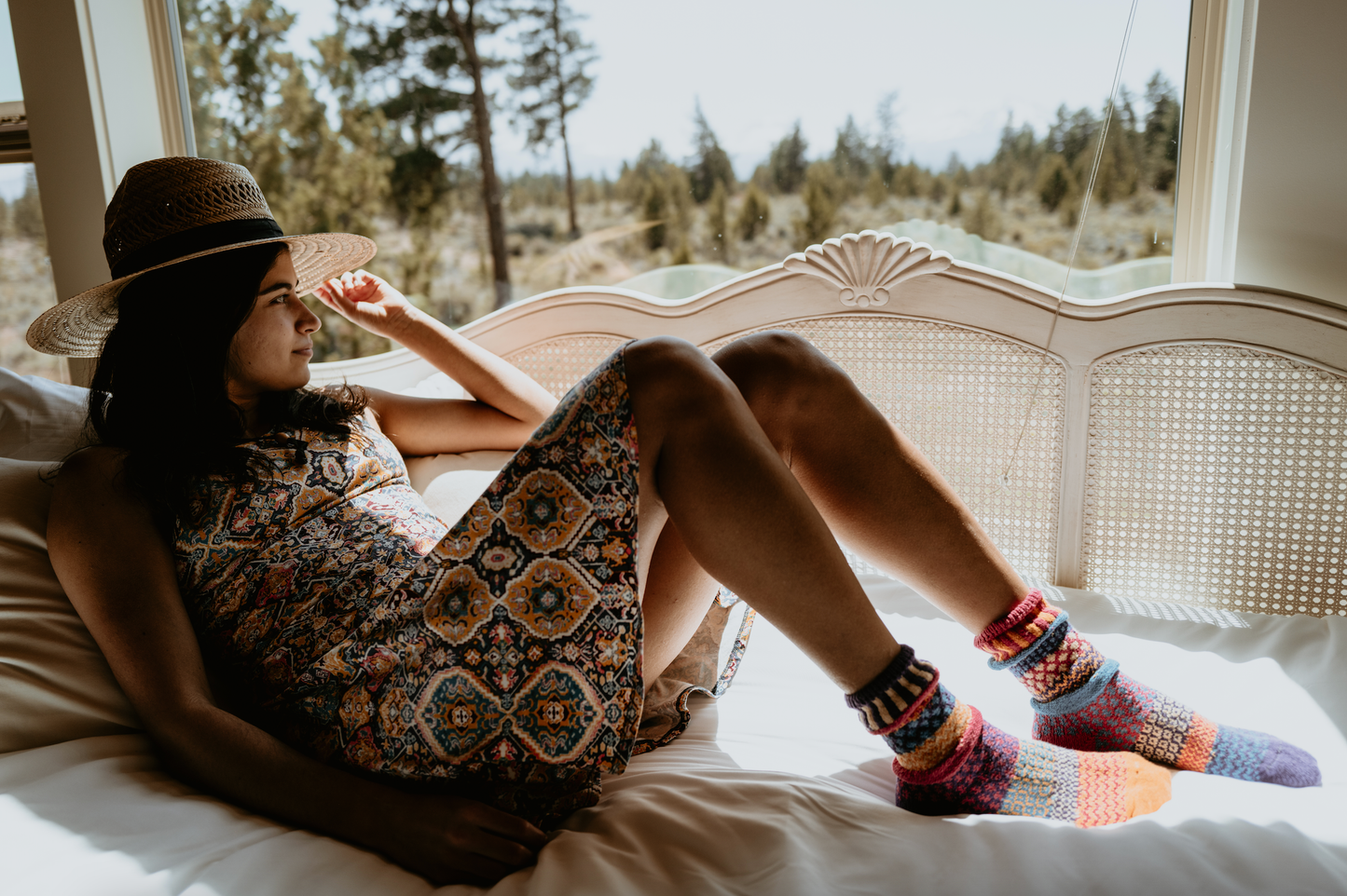 Solmate Socks - Sunny Crew Socks | Eco-Friendly & Made in the USA : Large (Women 10 - 12 / Men 9 - 11)