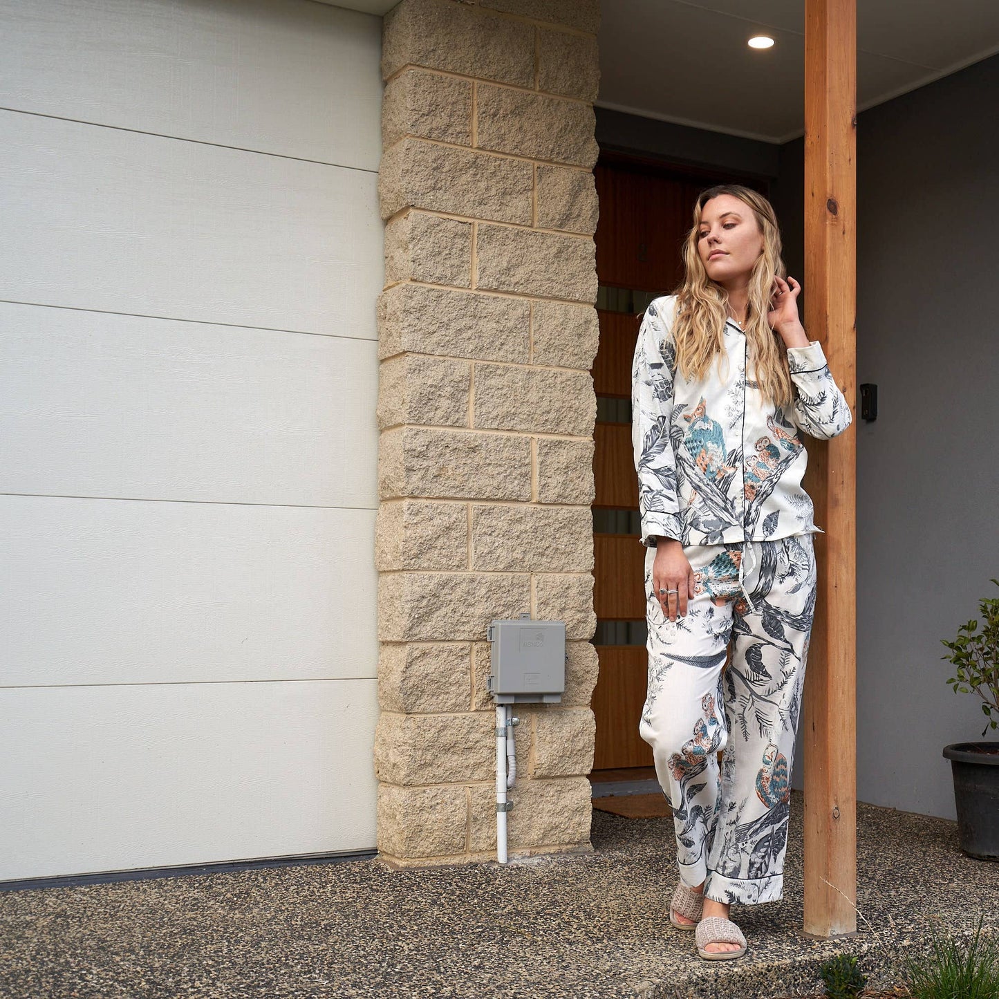 Linen Connections - Pyjamas/ Floral Pure Cotton P J Set, Pijamas Set: XL