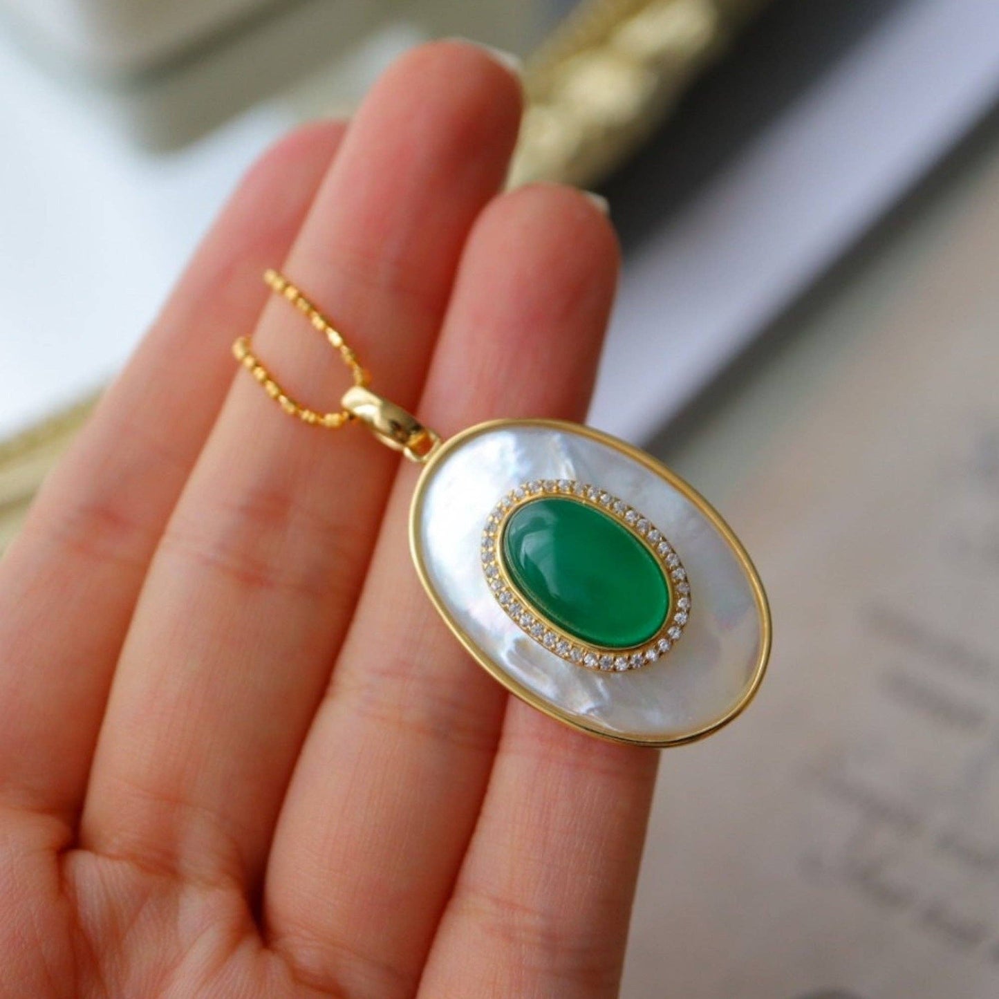 Cici’De Jewelry Amsterdam - Royal Green Onyx MOP Large oval pendant - Pendant Only