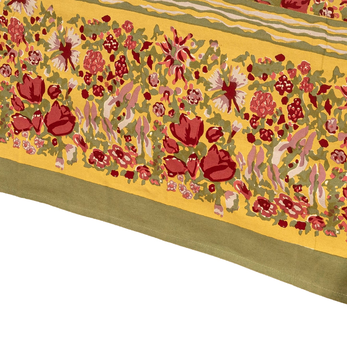 Couleur Nature - Jardin Red & Green | French Tablecloths: 71" x 128"