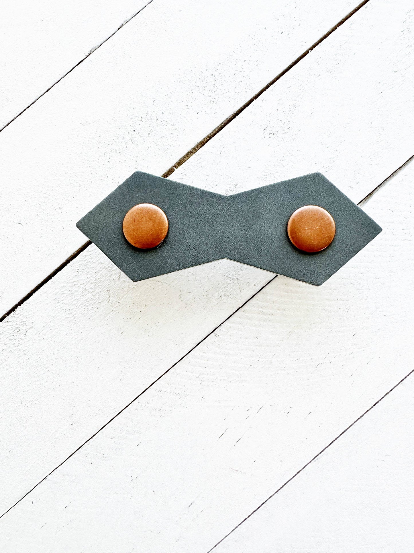 KardiKlips - Cinch Clip for Clothes, Unique & Versatile Fastener