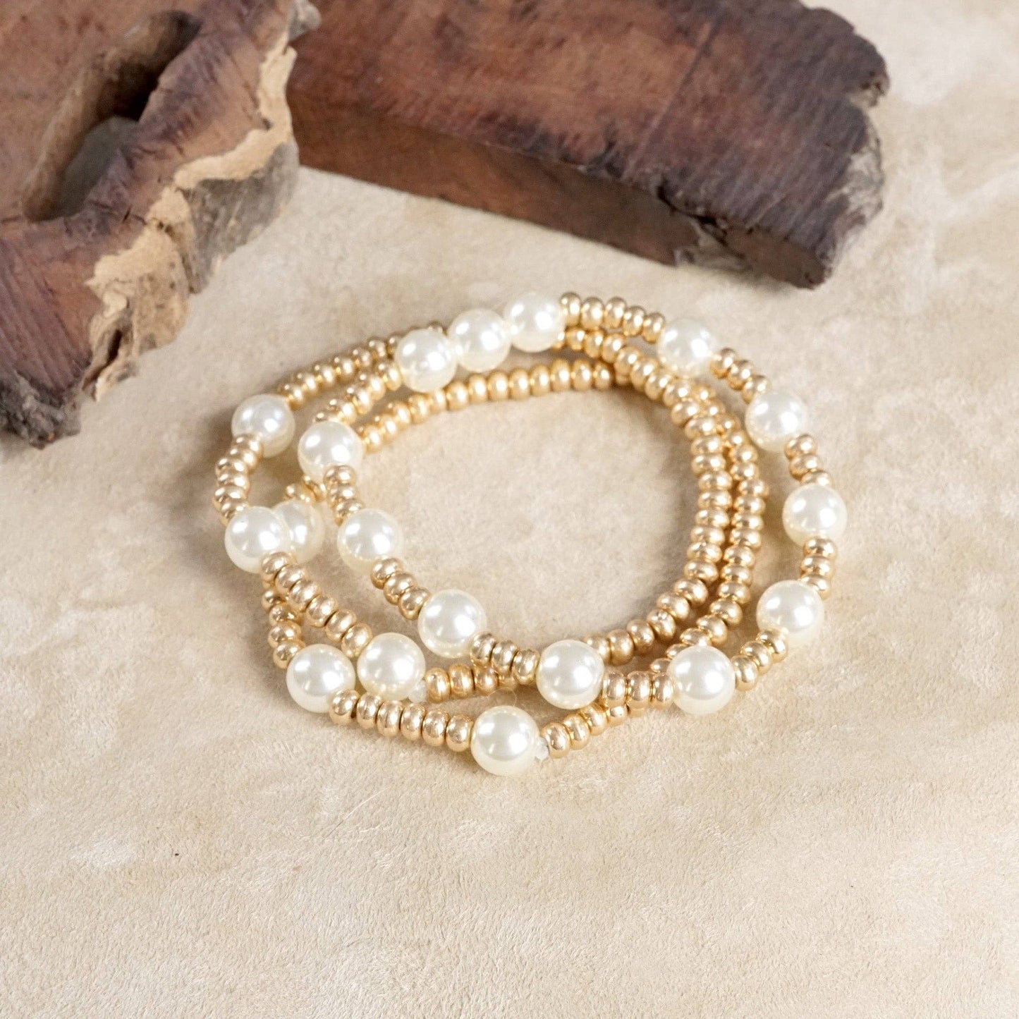 PennyLine inc - Pearls and Gold beads classic bracelets set
