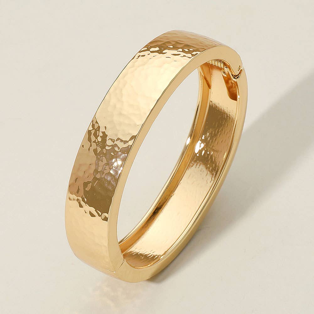 Sensibling Corp. - Hammered Metal Hinged Bangle Bracelet
: Gold