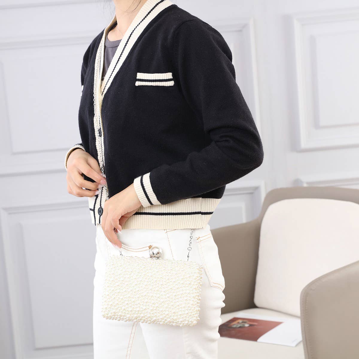 PEACH ACCESSORIES - 8177 Ivory pearl box design clutch bag