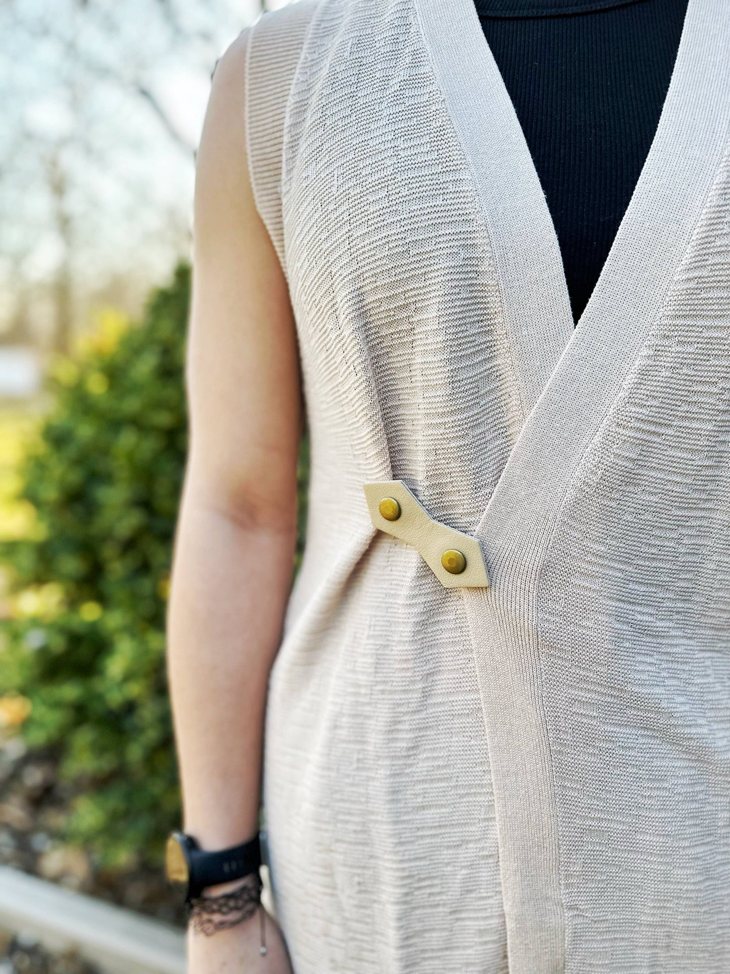 KardiKlips - Cinch Clips for Clothing, Minimalist Eclectic Unique Gifts