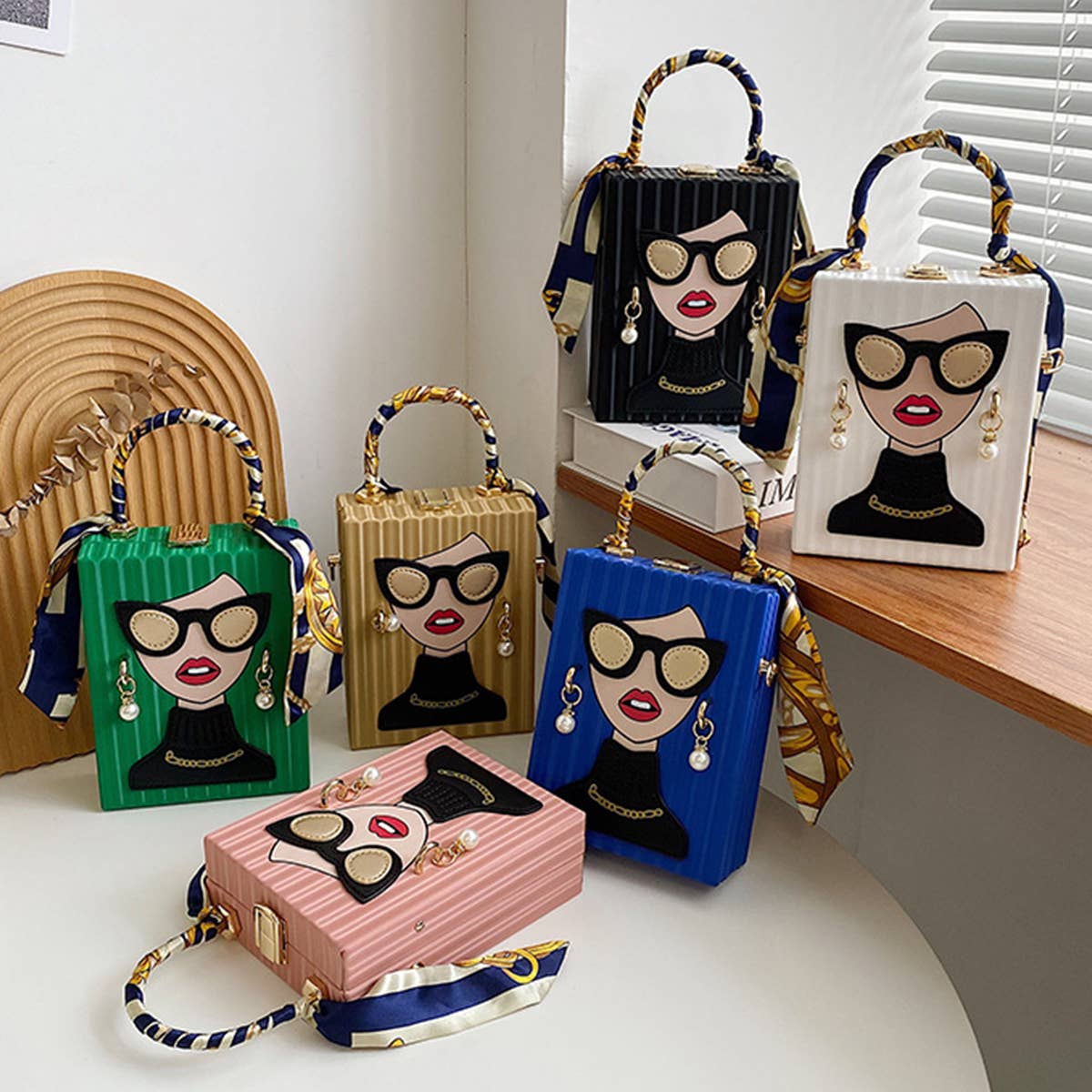 ACCITY - RETRO BEAUTY PATTERN CROSSBODY BAG_CWAB0986: Black / (OS) 1