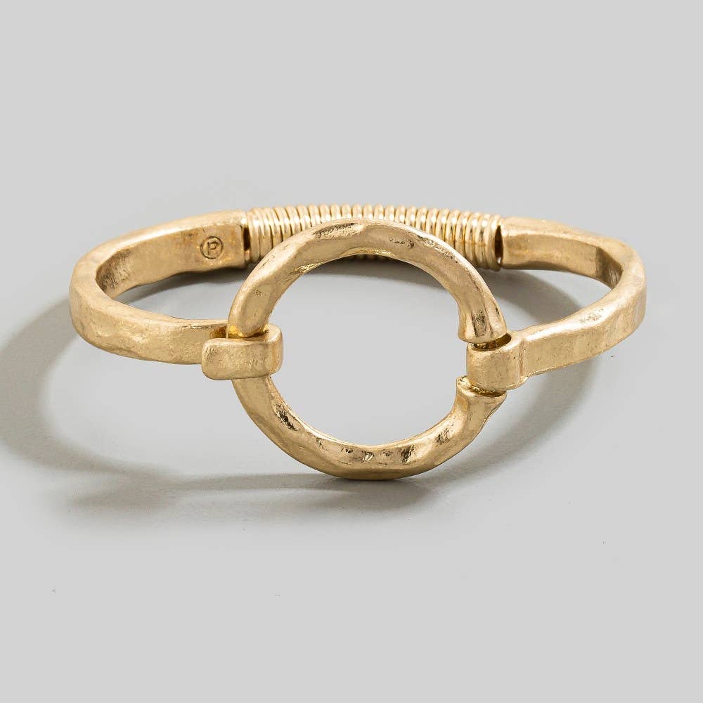 The Looks by Fame Accessories - Hammered Circle Bangle Bracelet: WG