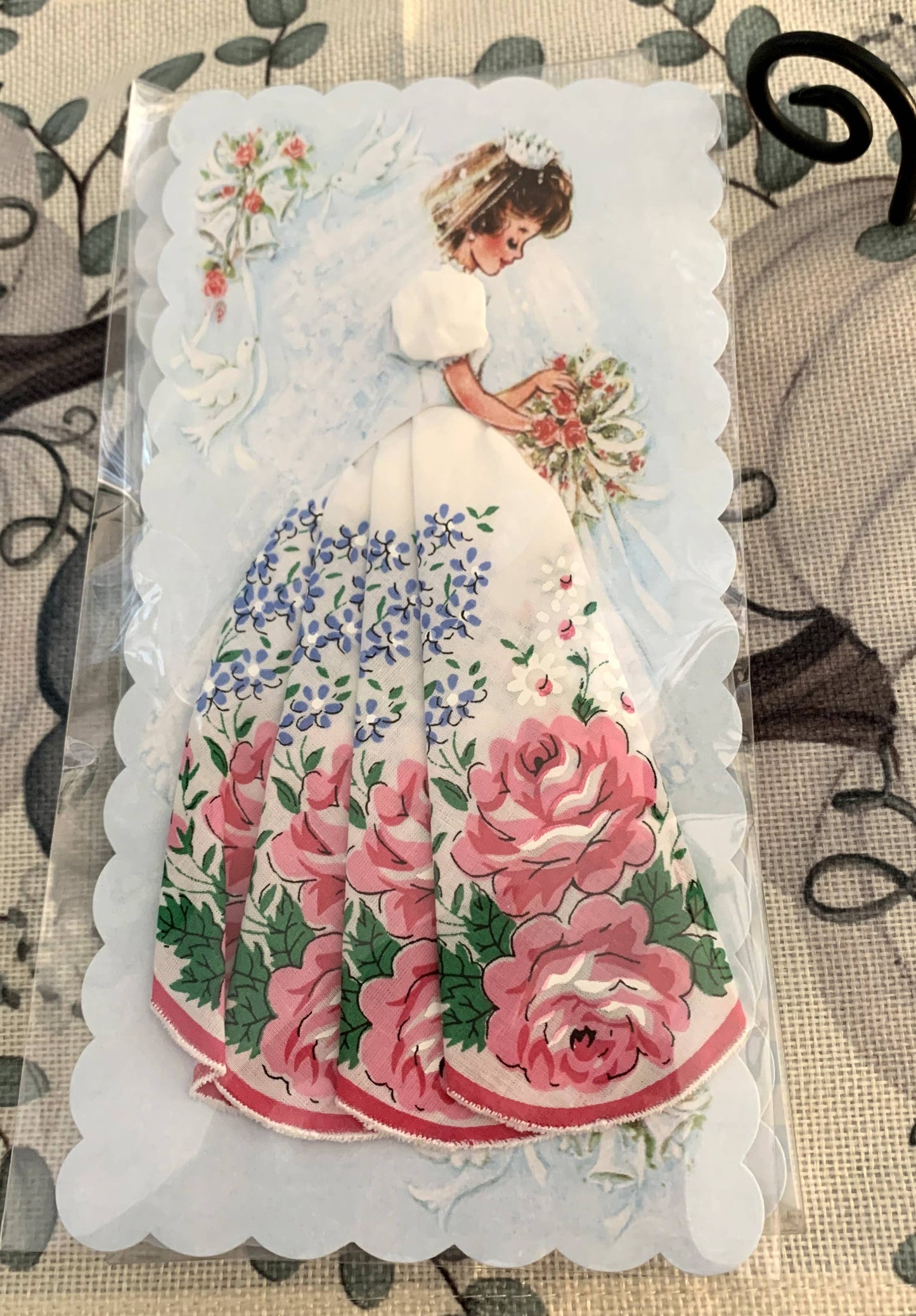 MOMENTS IN THYME - Bridal Keepsake Hankie Card: Bride 6