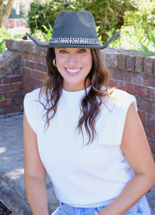 Caroline Hill - Rooney Suede Feel Hat with Band GREEN: Default