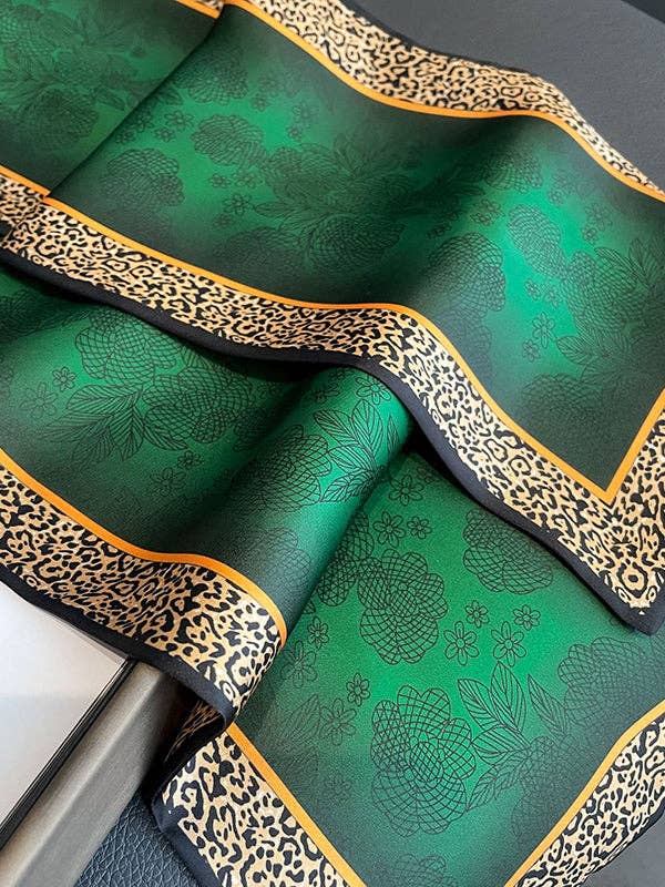 UZ Wholesale Store - Urban Leopard Printed Silk Imitation Scarf: GREEN / One_size