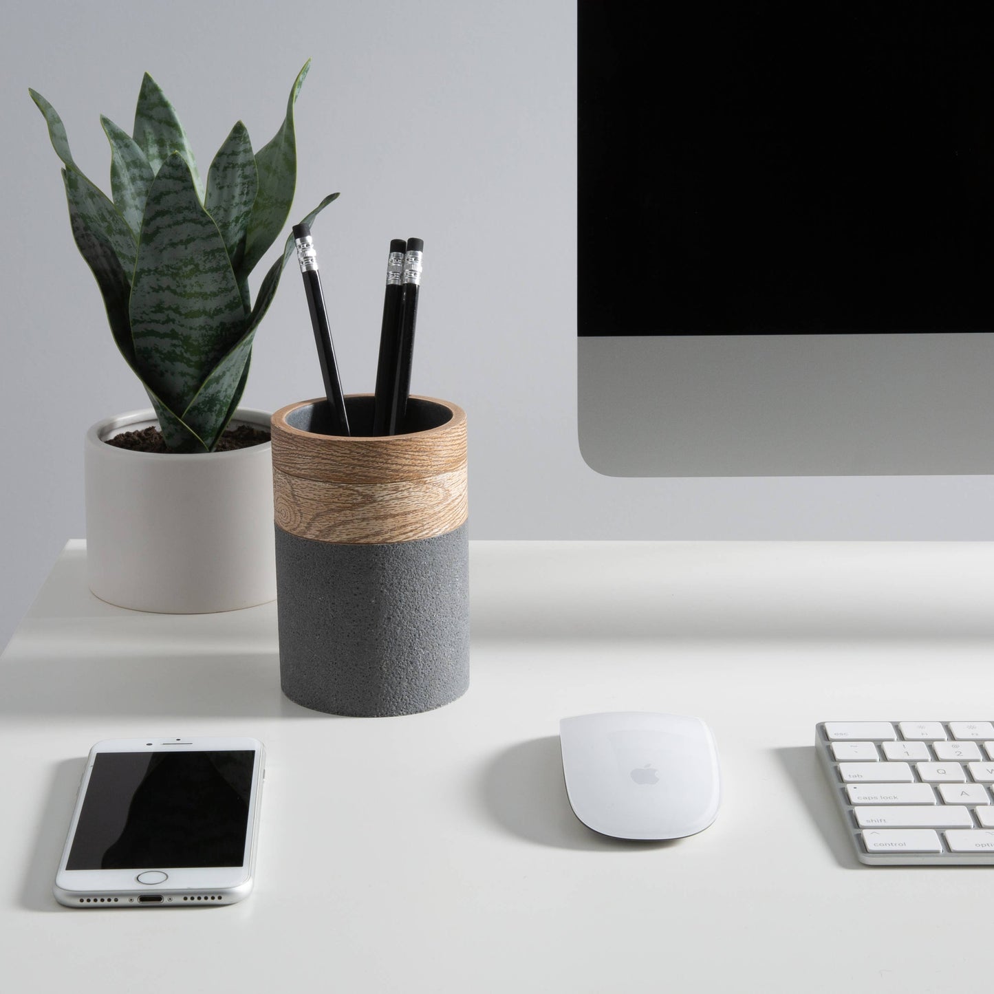 Moda at Home Enterprises, Ltd - Kenora Tumbler Resin