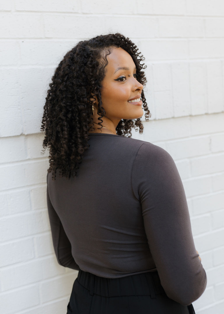 ELIETIAN - Reversible Long Sleeve - Curvy Fit: Sandshell