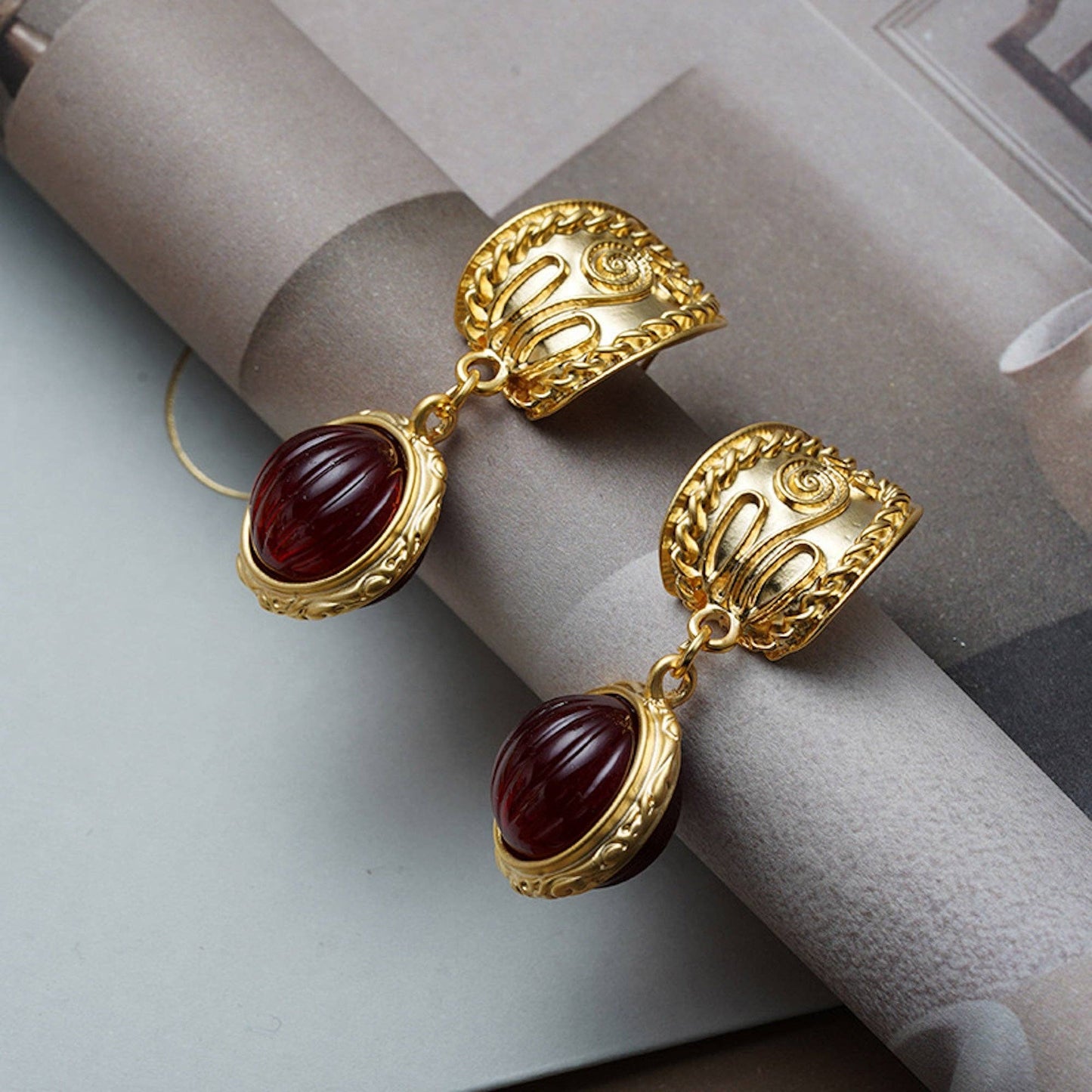 Cici’De Jewelry Amsterdam - Vintage Inspired Red Lantern Earrings