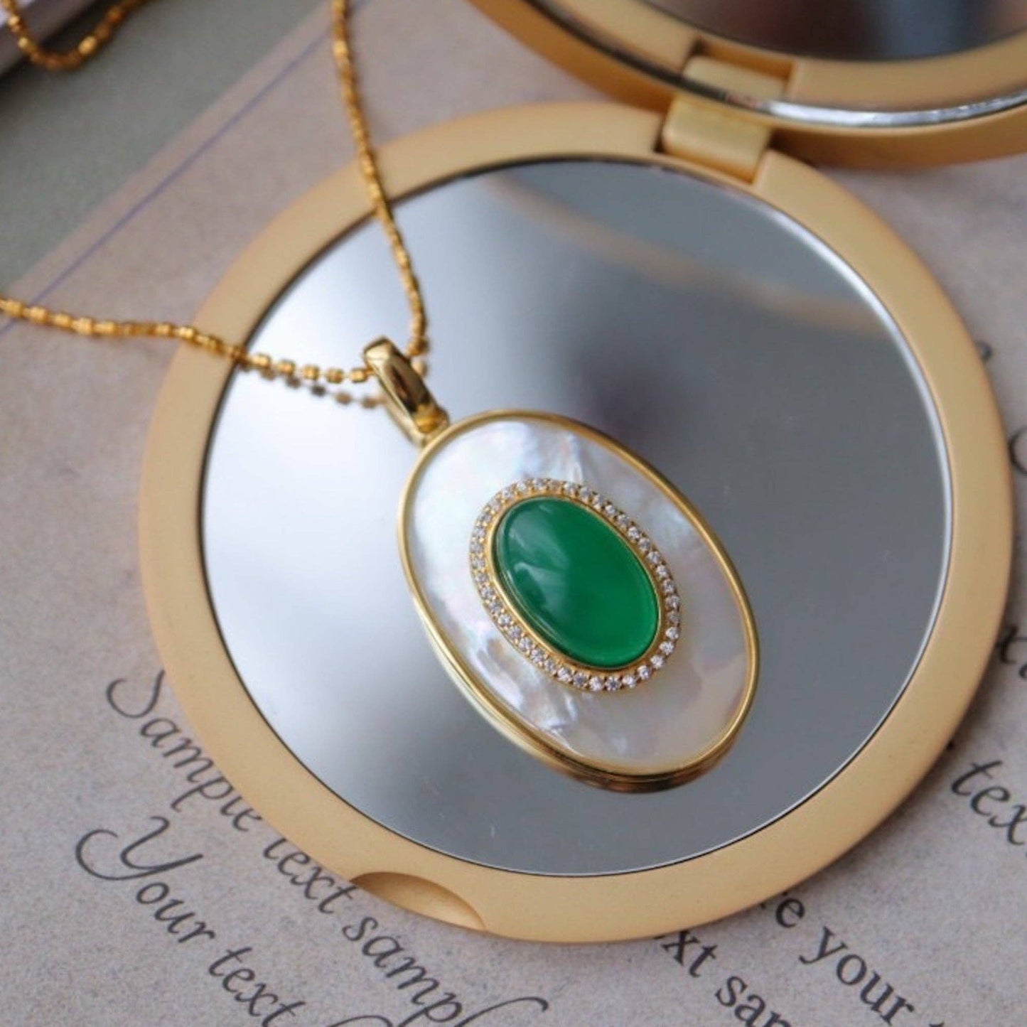 Cici’De Jewelry Amsterdam - Royal Green Onyx MOP Large oval pendant - Pendant Only