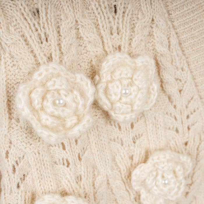 PEACH ACCESSORIES - SK131 Super soft cardigan with roses flower details in Beige