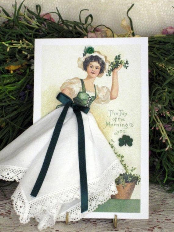 MOMENTS IN THYME - Top Of The Morning To You Keepsake Hankie Card: White