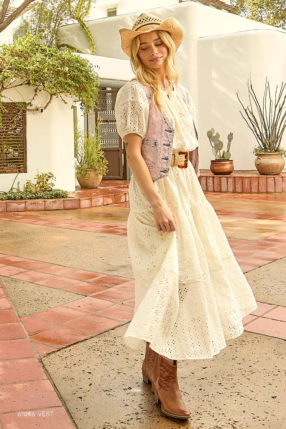 Mystree - 61037 Puff Sleeve Tiered Eyelet Dress: Ivory / Medium