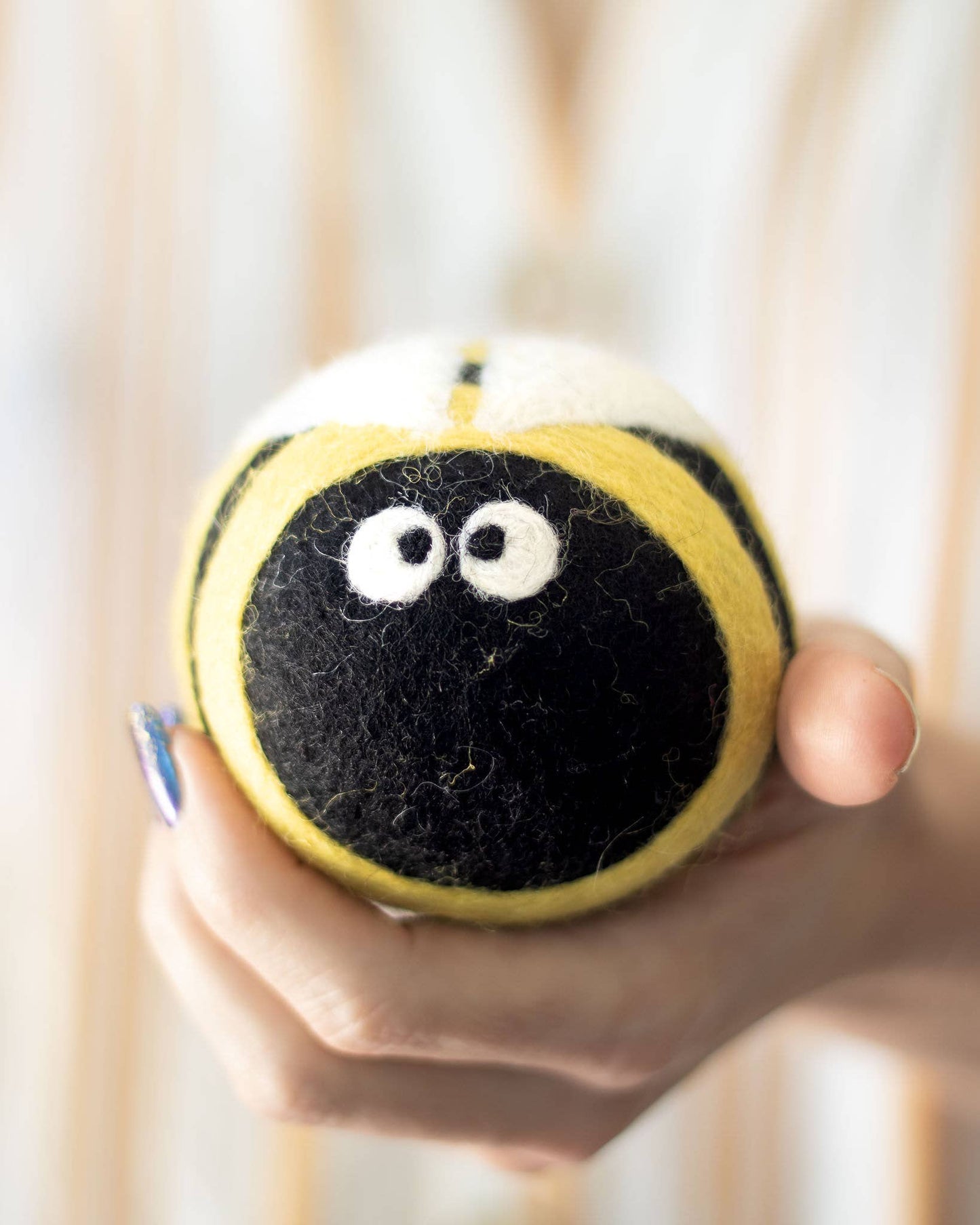 Friendsheep - Busy Bees Eco Wool Dryer Balls: PACKAGE FREE