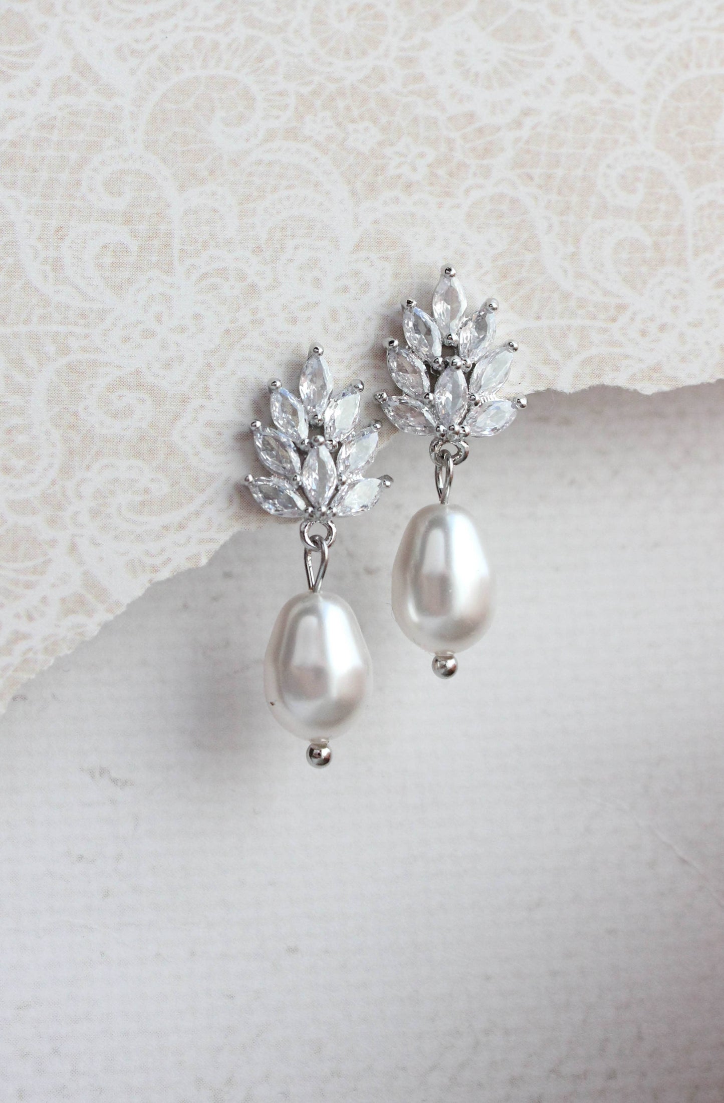A Pocket of Posies - Glass Leaf Post Earrings - Pearl Drop: Silver Plated / White/Teardrop