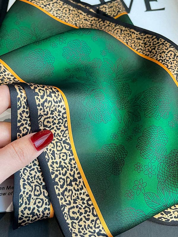 UZ Wholesale Store - Urban Leopard Printed Silk Imitation Scarf: GREEN / One_size