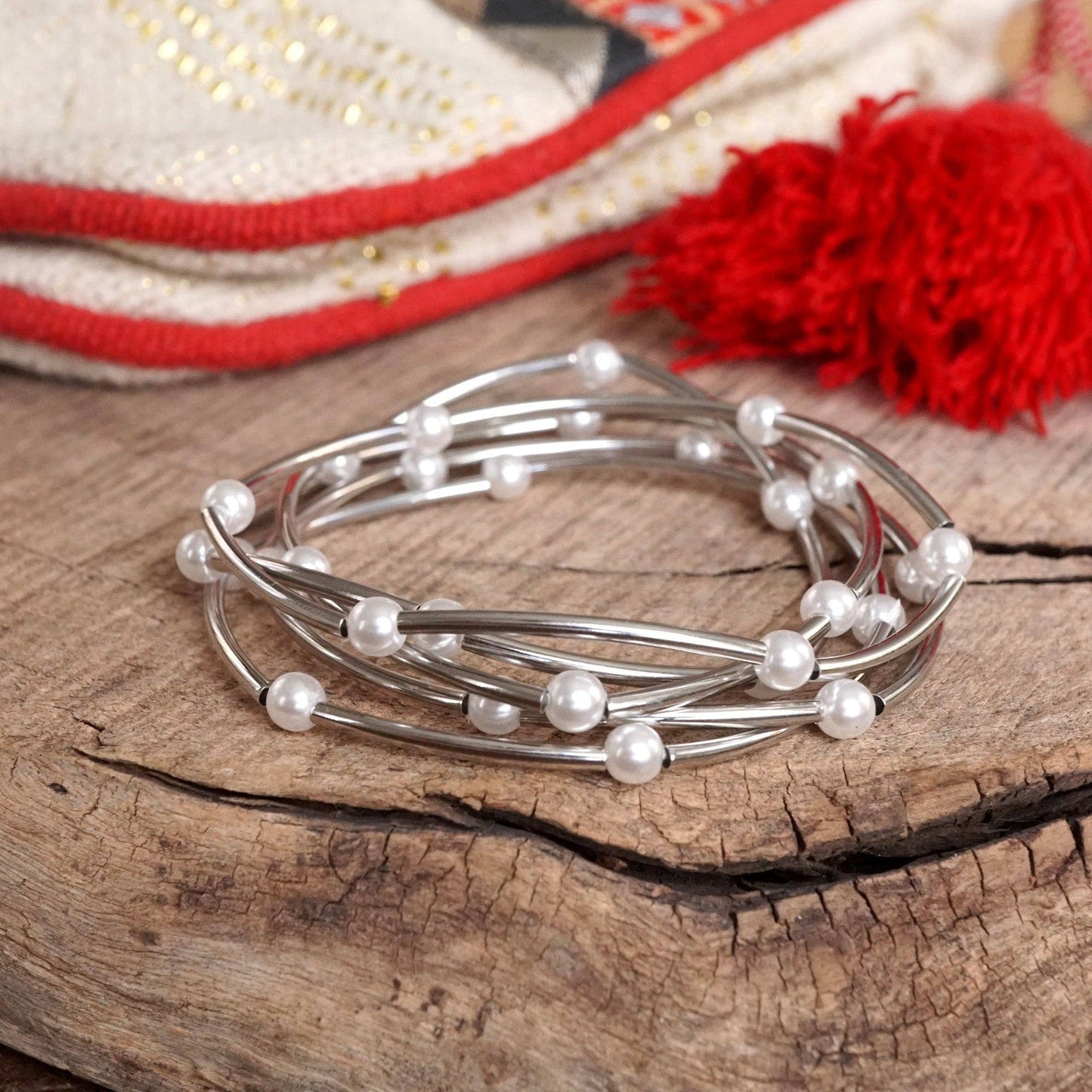 PennyLine inc - Pearls and Gold Silver Tubes classic bracelets set: Silver Tone