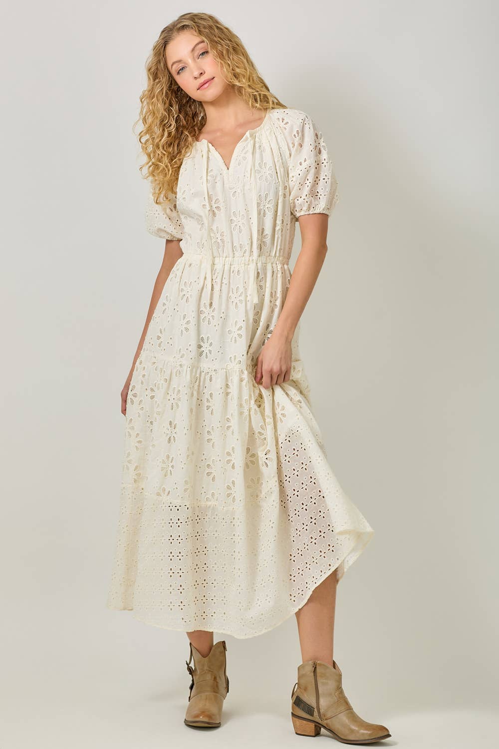 Mystree - 61037 Puff Sleeve Tiered Eyelet Dress: Ivory / Medium