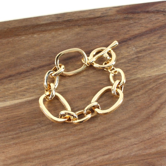 Pretty Persuasions - B23016 Oval Chain Link Bracelet: Gold