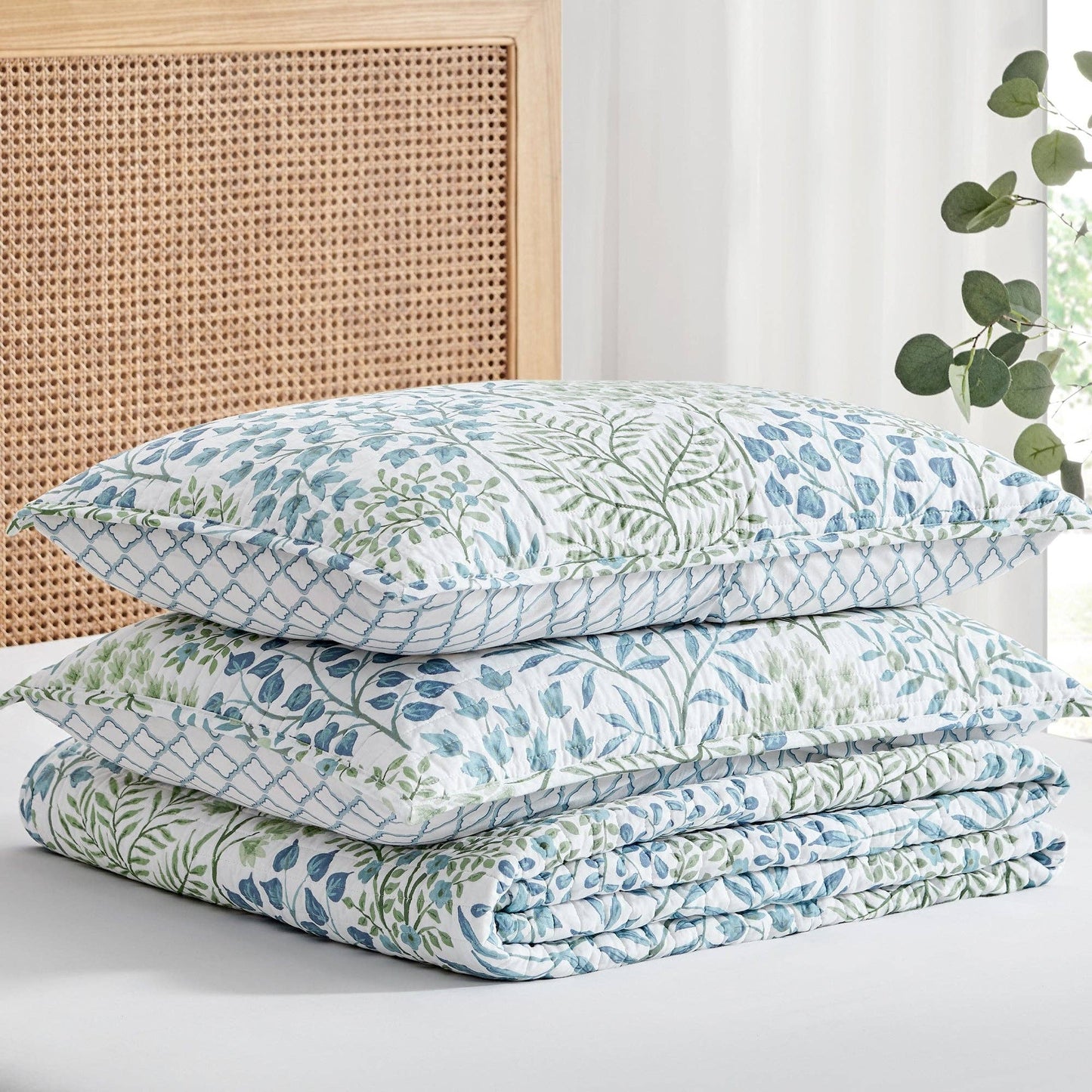 Levtex Home - English Forest Quilt Set: Navy / Full/Queen