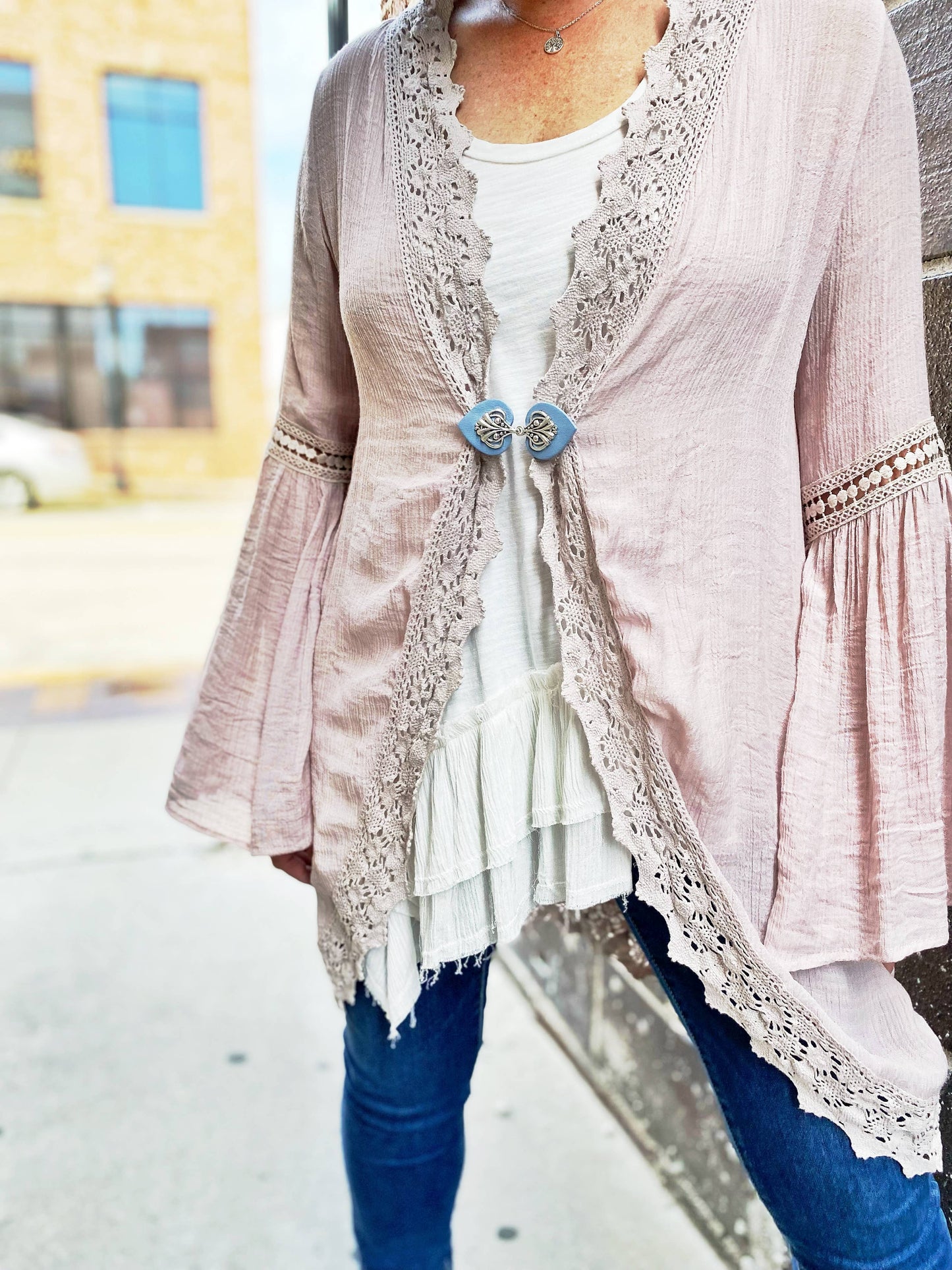 KardiKlips - Dress Cinch Clips for Clothes, Silver on Blue Leather