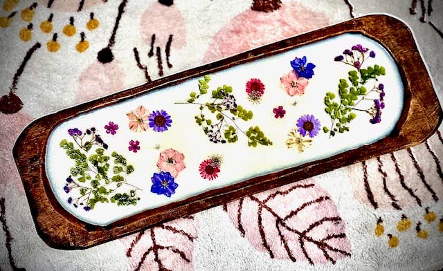 Plaid Rooster Co - Bread Bowl - Soy Candle with flowers