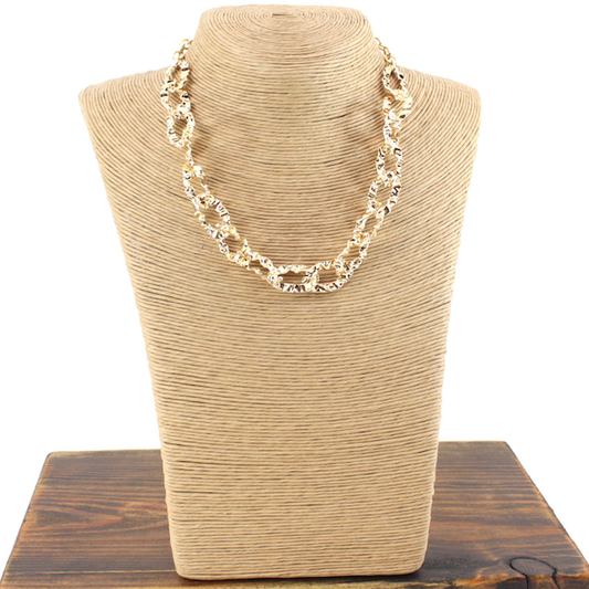 Pretty Persuasions - N24077 Crinkled Chain Link Necklace: 01 GD