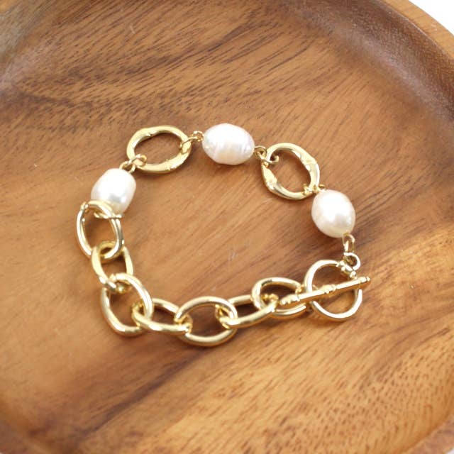 Pretty Persuasions - B22007 Gold Chain Link Bracelet w/Faux Pearl