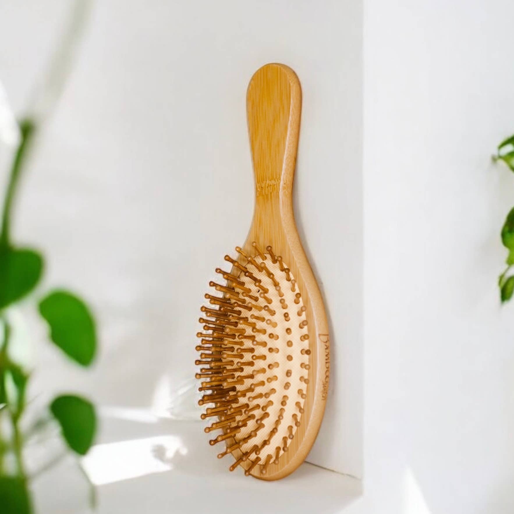 Bamboo Switch Paddle Hairbrush - Thumbnail 3