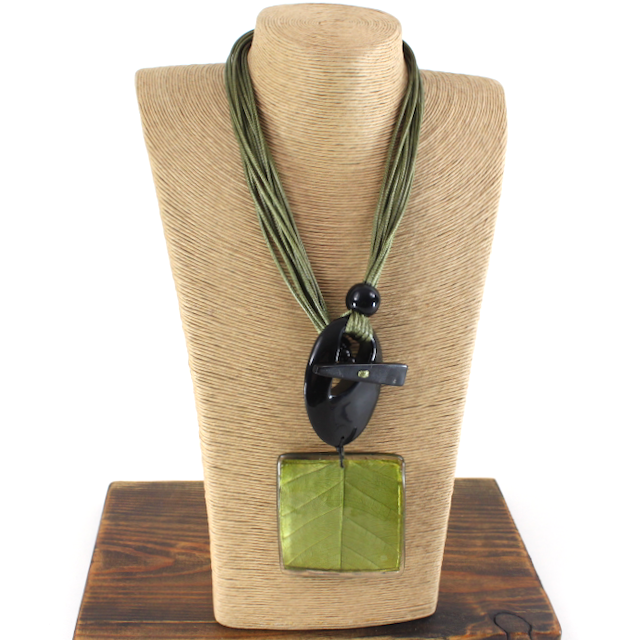 Pretty Persuasions - N25371 Bold Geo Polyresin Multi-Cord Statement Necklace: 01 Olive/Black