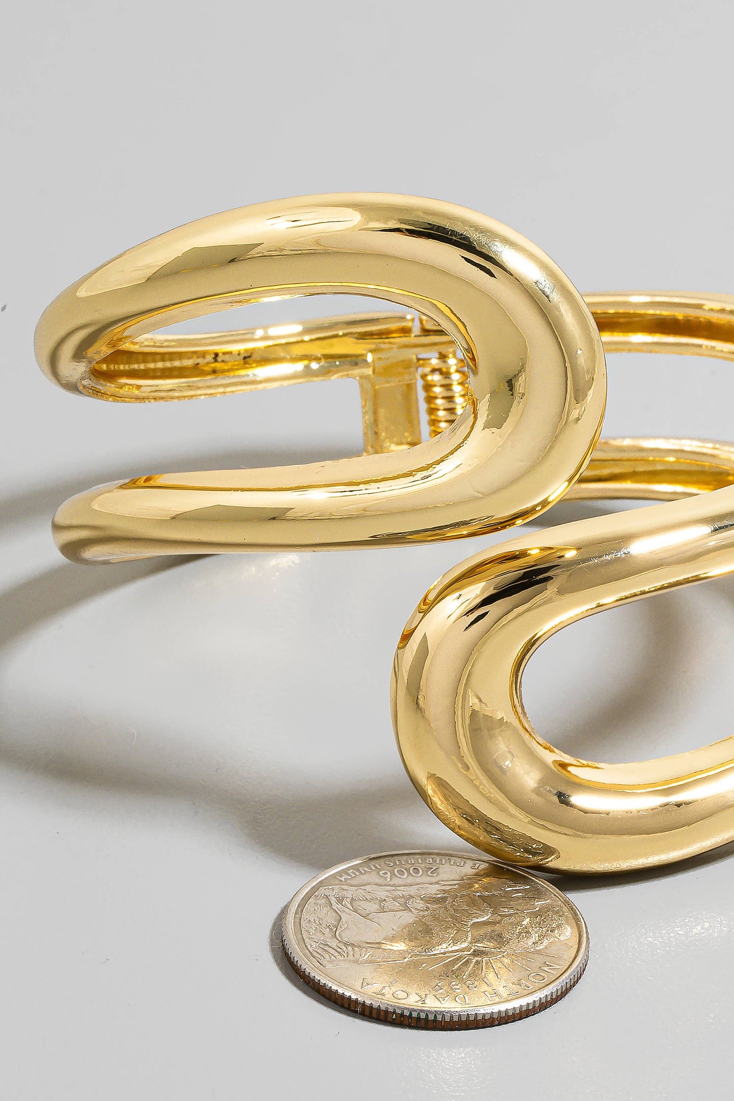 The Looks by Fame Accessories - Looped Wire Hinge Bangle Bracelet: G
