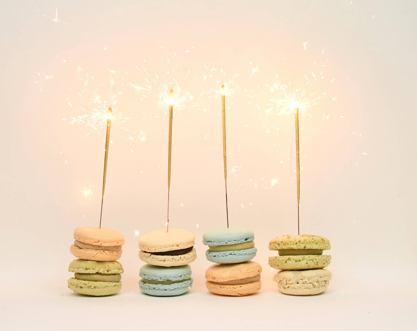 TOPS Malibu - Mini 4" Gold Sparkler Candles - Birthday - Set of 10 - Asst