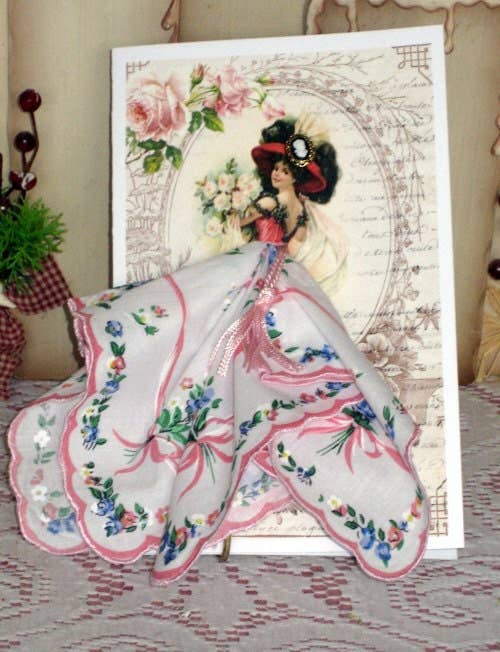 MOMENTS IN THYME - Romantic Lady Keepsake Hanky Card: Pink and Blue