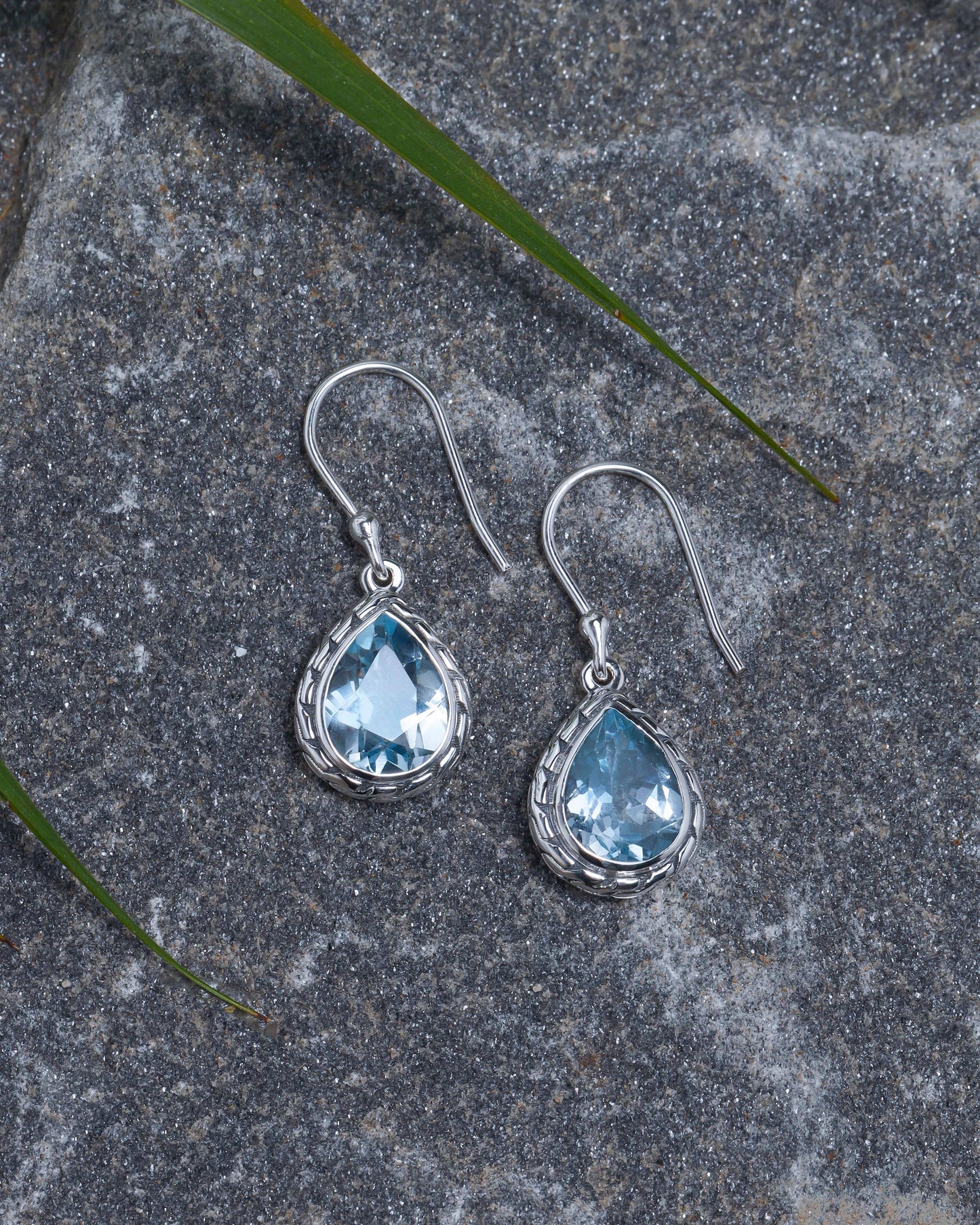 Tiramisu - 925 Sterling Silver Blue Topaz Gemstone Earring