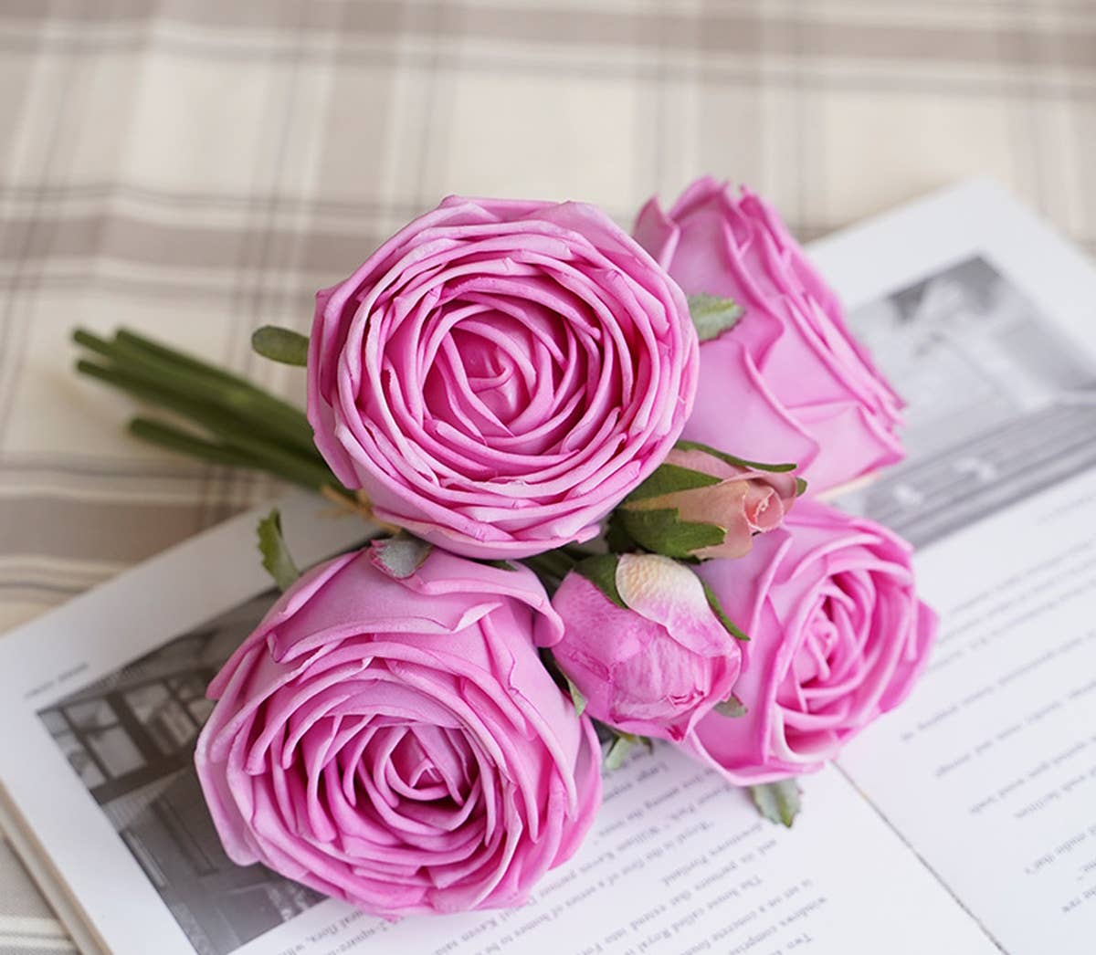 Angel Isabella - 6-stem bundle-Real Touch rose bouquet: Pale Pink